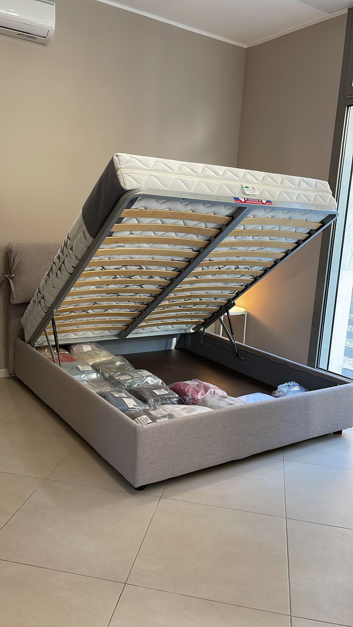 DORMIGLIONI - Rigenera il Tuo Riposo: Letto Contenitore e Materasso Memory - A soli € 990 - immagine 4